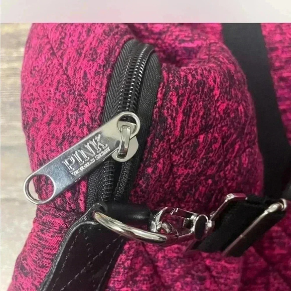 Victoria's Secret Pink Quilted Duffle Bag Tote Magenta and Black - Picture 3 of 8